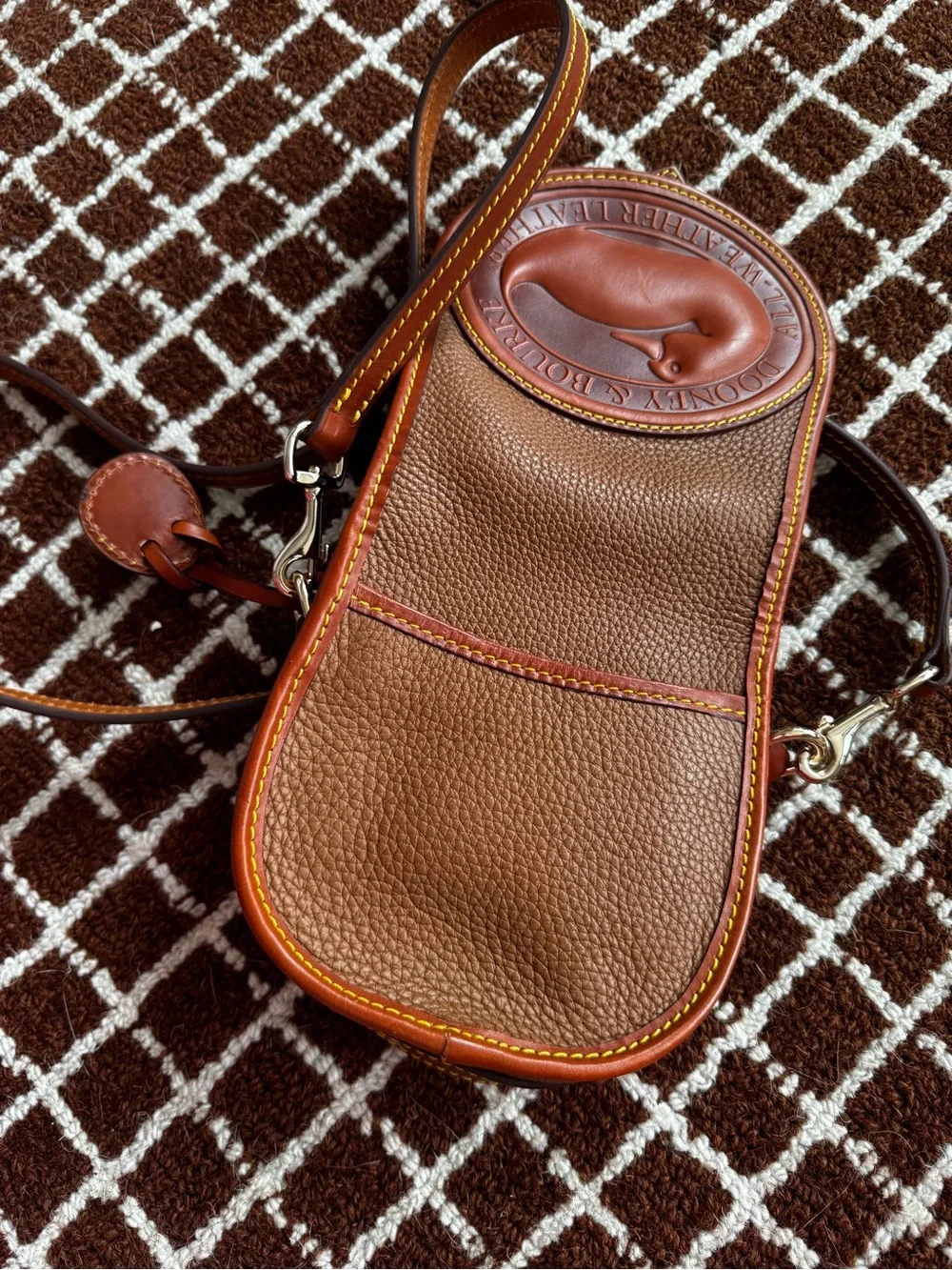 Dooney & Bourke All Weather Leather Duck Saddle Crossbody Bag Tan - Picture 8 of 8